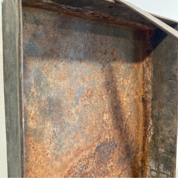 Industrial Distressed Tool Box Metal Tray Metal With Handle Rustic Farmhouse - Picture 11 of 16